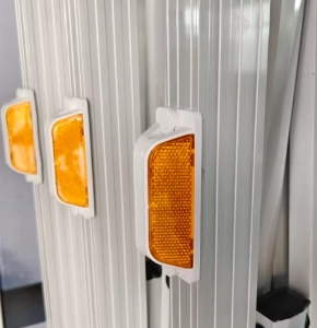 automatic road barrier reflector