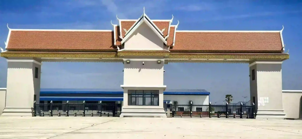 Aluminum alloy telescopic gate success case at Dongxing Electronics Cambodia factory by Zhanjiang Group