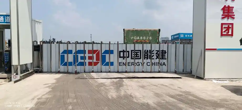 Custom Retractable Gate for B06B-01 Construction Site, Shanghai