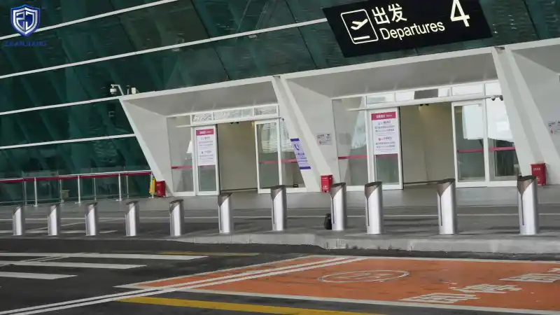 Driveway bollards applied in Shenzhen Bao’an Airport T3 perimeter security